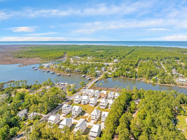 19 McKenna Way, Santa Rosa Beach, FL 32459