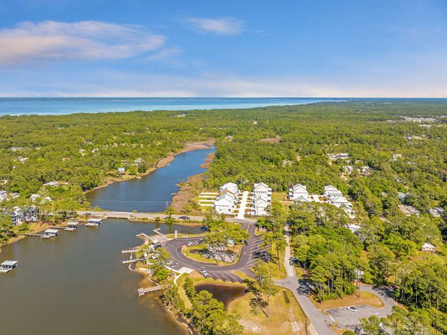 19 McKenna Way, Santa Rosa Beach, FL 32459