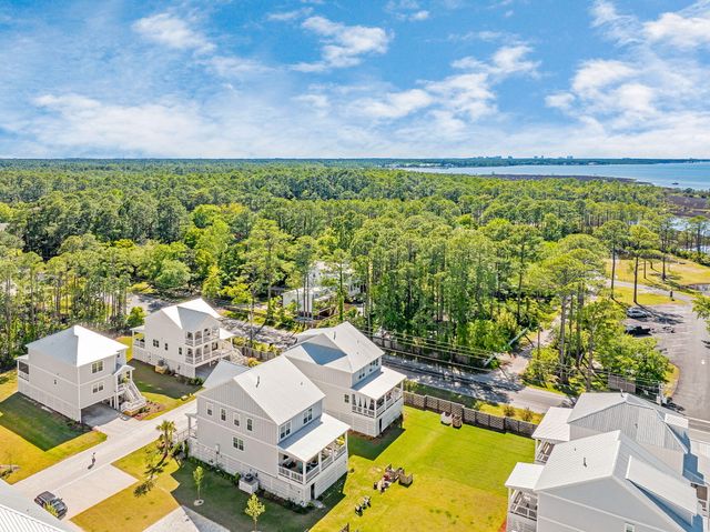19 McKenna Way, Santa Rosa Beach, FL 32459