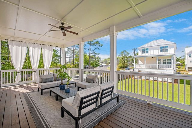 19 McKenna Way, Santa Rosa Beach, FL 32459