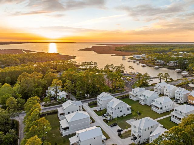 19 McKenna Way, Santa Rosa Beach, FL 32459