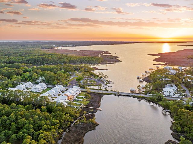 19 McKenna Way, Santa Rosa Beach, FL 32459