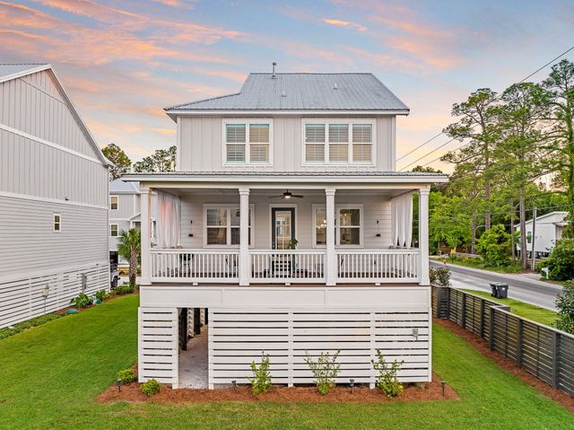 19 McKenna Way, Santa Rosa Beach, FL 32459