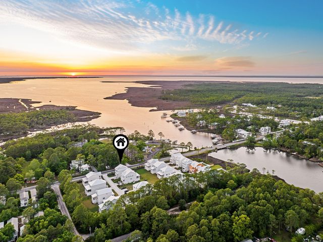 19 McKenna Way, Santa Rosa Beach, FL 32459