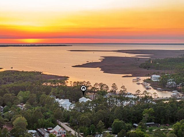 19 McKenna Way, Santa Rosa Beach, FL 32459