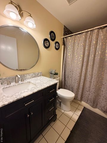 2 Marilyn Court, Highland Mills, NY 10930