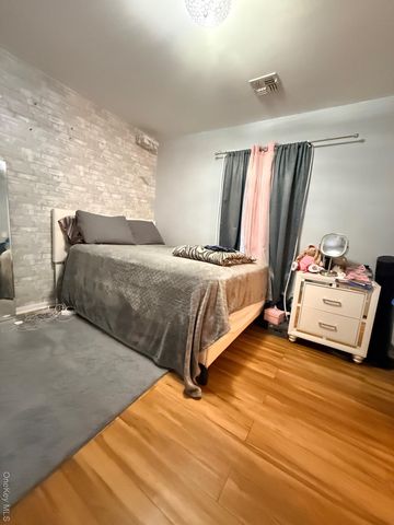 2 Marilyn Court, Highland Mills, NY 10930