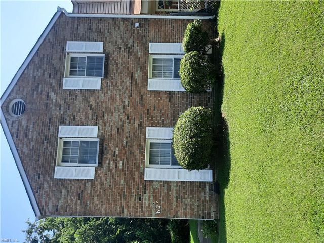 626 Red Horse LN, Virginia Beach, VA 23462