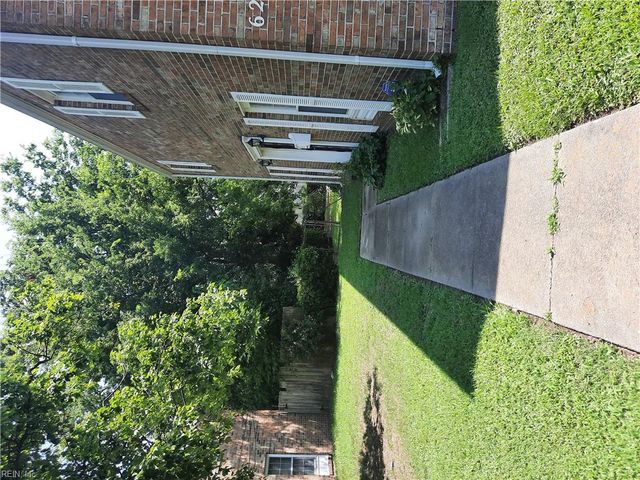 626 Red Horse LN, Virginia Beach, VA 23462