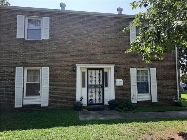 626 Red Horse LN, Virginia Beach, VA 23462