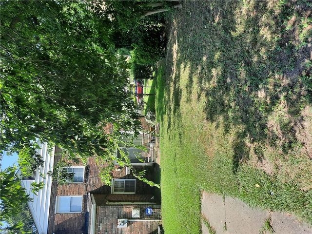626 Red Horse LN, Virginia Beach, VA 23462