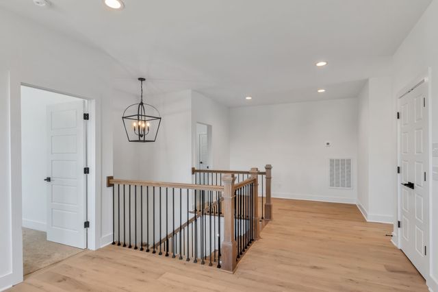 2716 Canton Dr, Murfreesboro, TN 37129