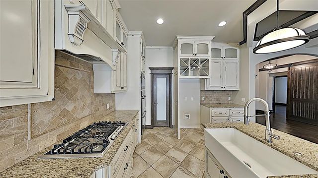 5917 Grandby Road, Edmond, OK 73034