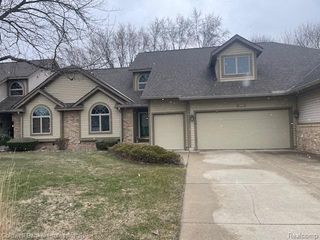 13096 Village Court, Vienna Charter Township, MI 48420