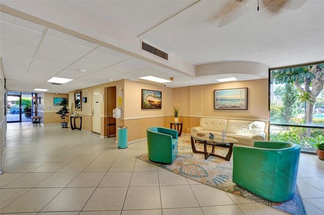 777 S Federal Hwy 910RP, Pompano Beach, FL 33062