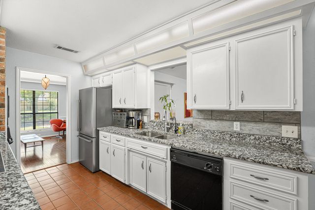 4600 Applewood Road, Fort Worth, TX 76133