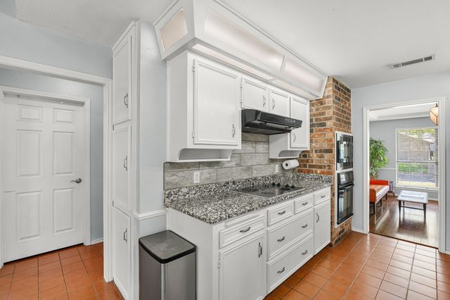 4600 Applewood Road, Fort Worth, TX 76133