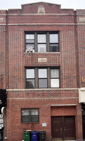 2541 Steinway Street, Astoria, NY 11103