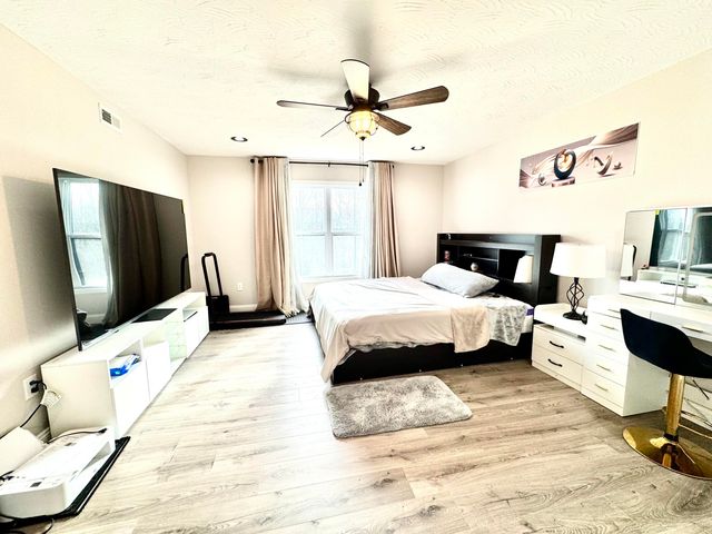 303 Sonny Aaron Drive, Jamestown, KY 42629