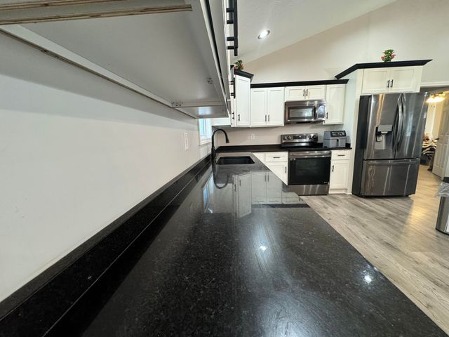 303 Sonny Aaron Drive, Jamestown, KY 42629