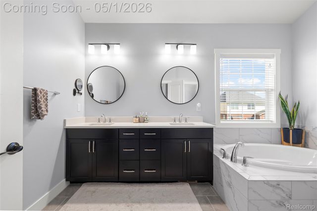 50976 Woodford Drive, Canton Charter Township, MI 48188
