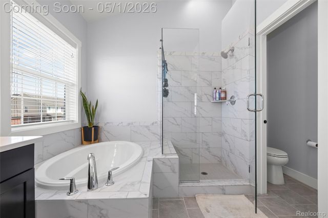 50976 Woodford Drive, Canton Charter Township, MI 48188