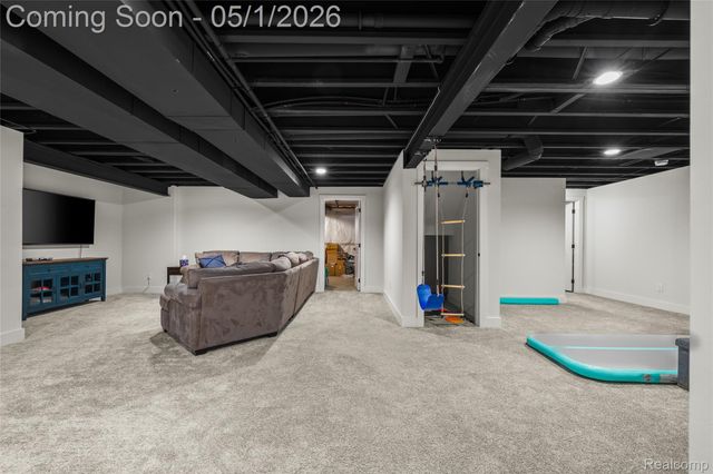 50976 Woodford Drive, Canton Charter Township, MI 48188