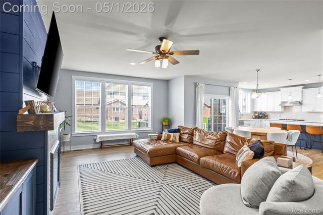 50976 Woodford Drive, Canton Charter Township, MI 48188
