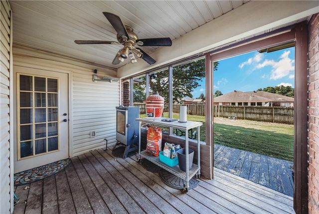 409 Ridgemont Avenue, Lowell, AR 72745