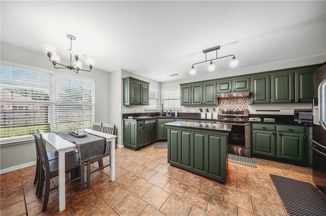409 Ridgemont Avenue, Lowell, AR 72745