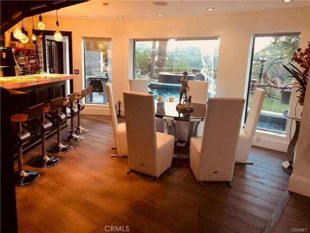 9987 Reevesbury, Beverly Hills, CA 90210