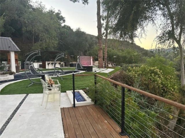 9987 Reevesbury, Beverly Hills, CA 90210