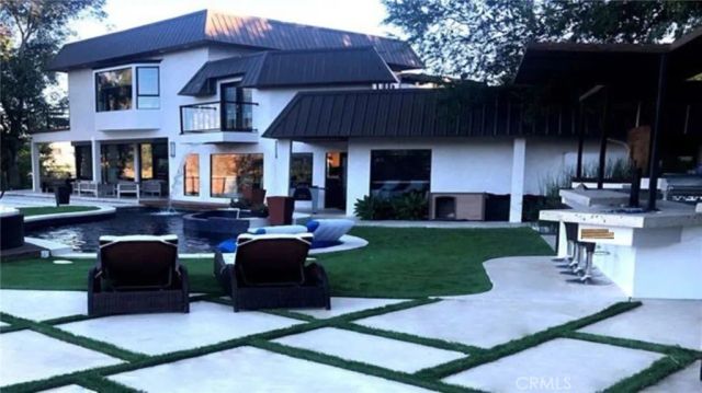 9987 Reevesbury, Beverly Hills, CA 90210