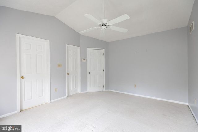 872 N WATERFORD LN, Wilmington, DE 19808