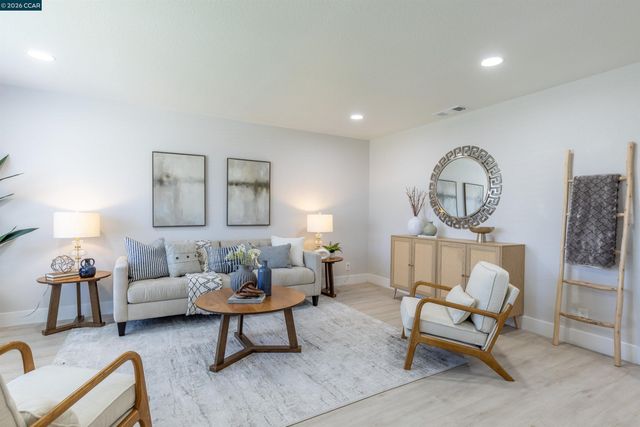 3213 San Luces Way, Union City, CA 94587