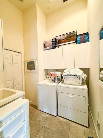 6680 Beach Resort DR # 1214, Naples, FL 34114