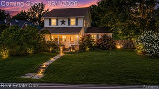 206 Broadway, Davisburg, MI 48350