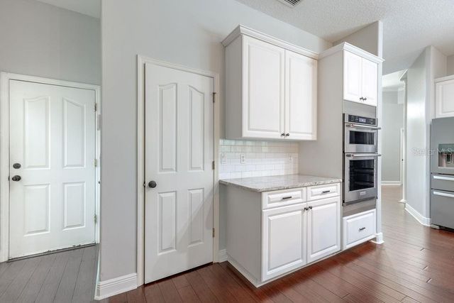 34041 VALENCIA DR, Leesburg, FL 34788