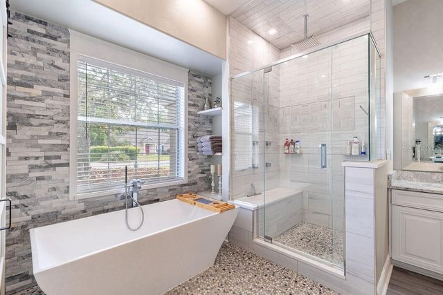 34041 VALENCIA DR, Leesburg, FL 34788