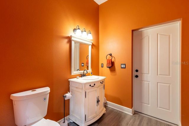 34041 VALENCIA DR, Leesburg, FL 34788