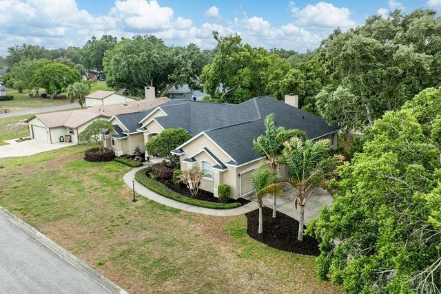 34041 VALENCIA DR, Leesburg, FL 34788