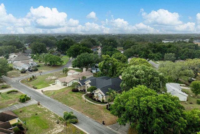 34041 VALENCIA DR, Leesburg, FL 34788