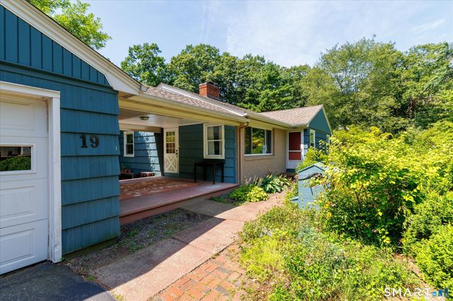 19 Beckwith Street, Killingly, CT 06239