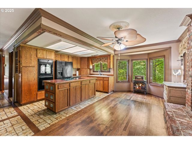 4700 Ne 343RD St, La Center, WA 98629