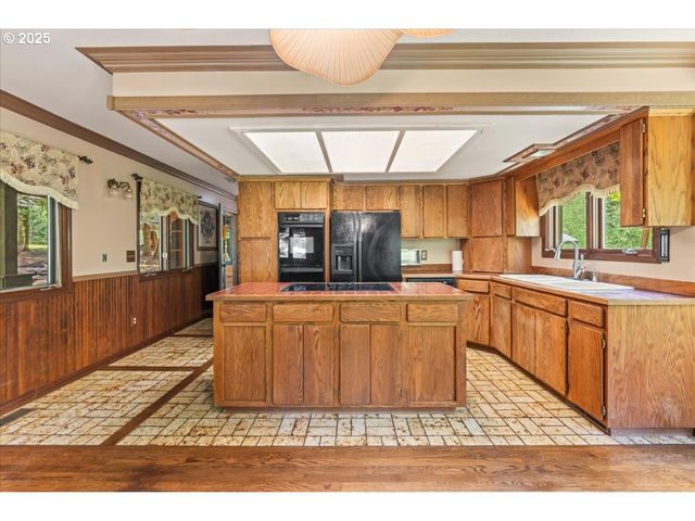 4700 Ne 343RD St, La Center, WA 98629