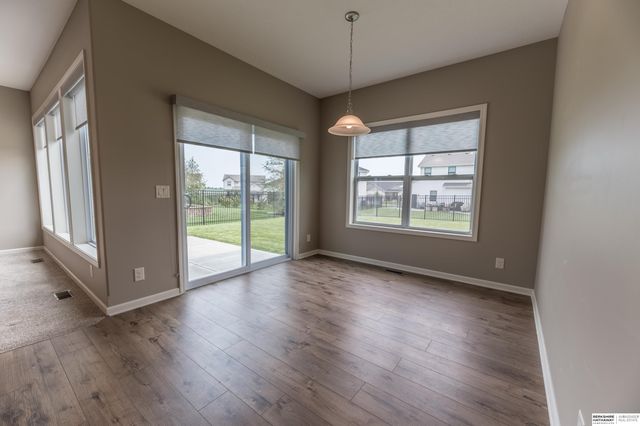 11405 N 170th Street, Bennington, NE 68007