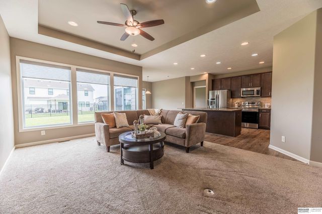 11405 N 170th Street, Bennington, NE 68007