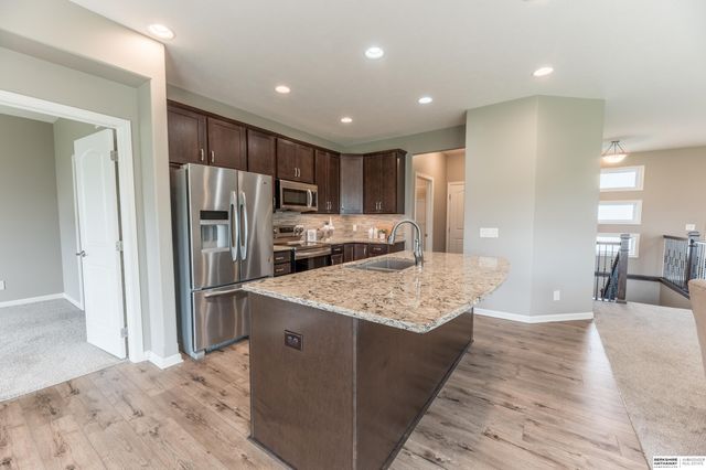11405 N 170th Street, Bennington, NE 68007