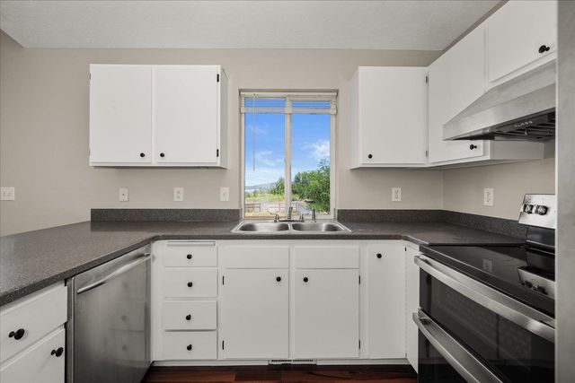 4407 E 14th Ave, Spokane, WA 99212