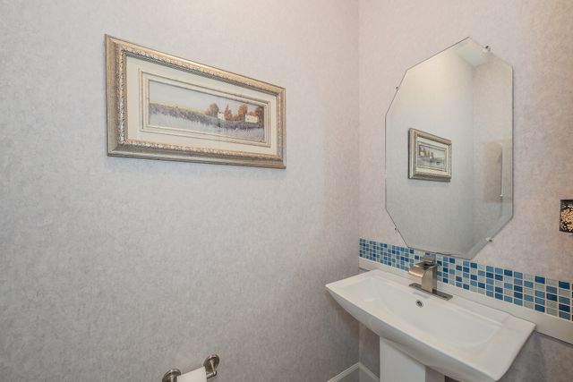 3221 Summerfield Drive, Richardson, TX 75082